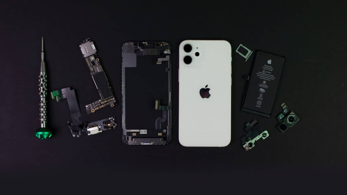 Top 10 Basic Tools You Need For Home IPhone Repairs IParts4U