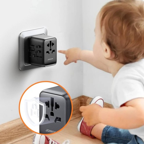 Joyroom - JR-TCW01 - Travel Adapter Universal 17W UK/EU/US/JP/AU/CN - Black